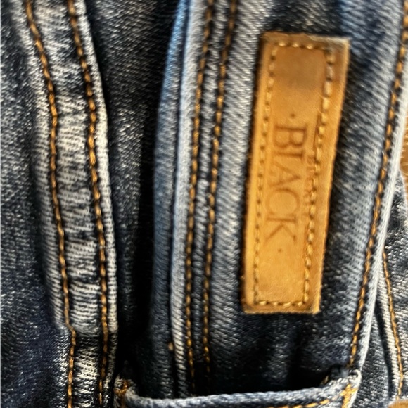 BKE,Guess Jeans GREAT Condition! - Picture 15 of 16
